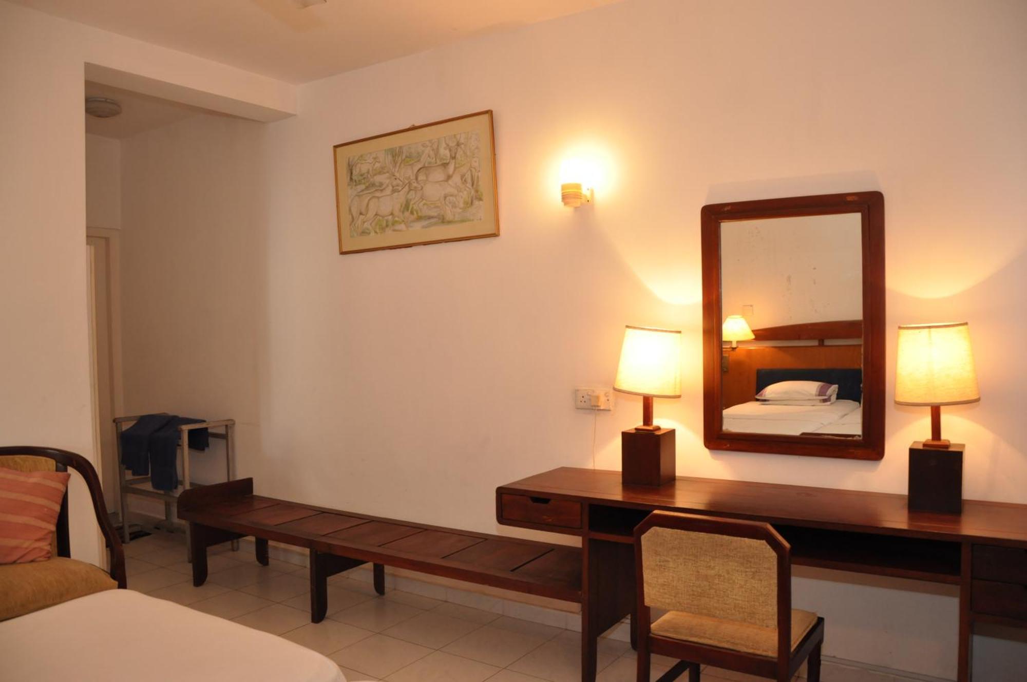 Ykd Tourist Rest Hikkaduwa Hotel Ngoại thất bức ảnh