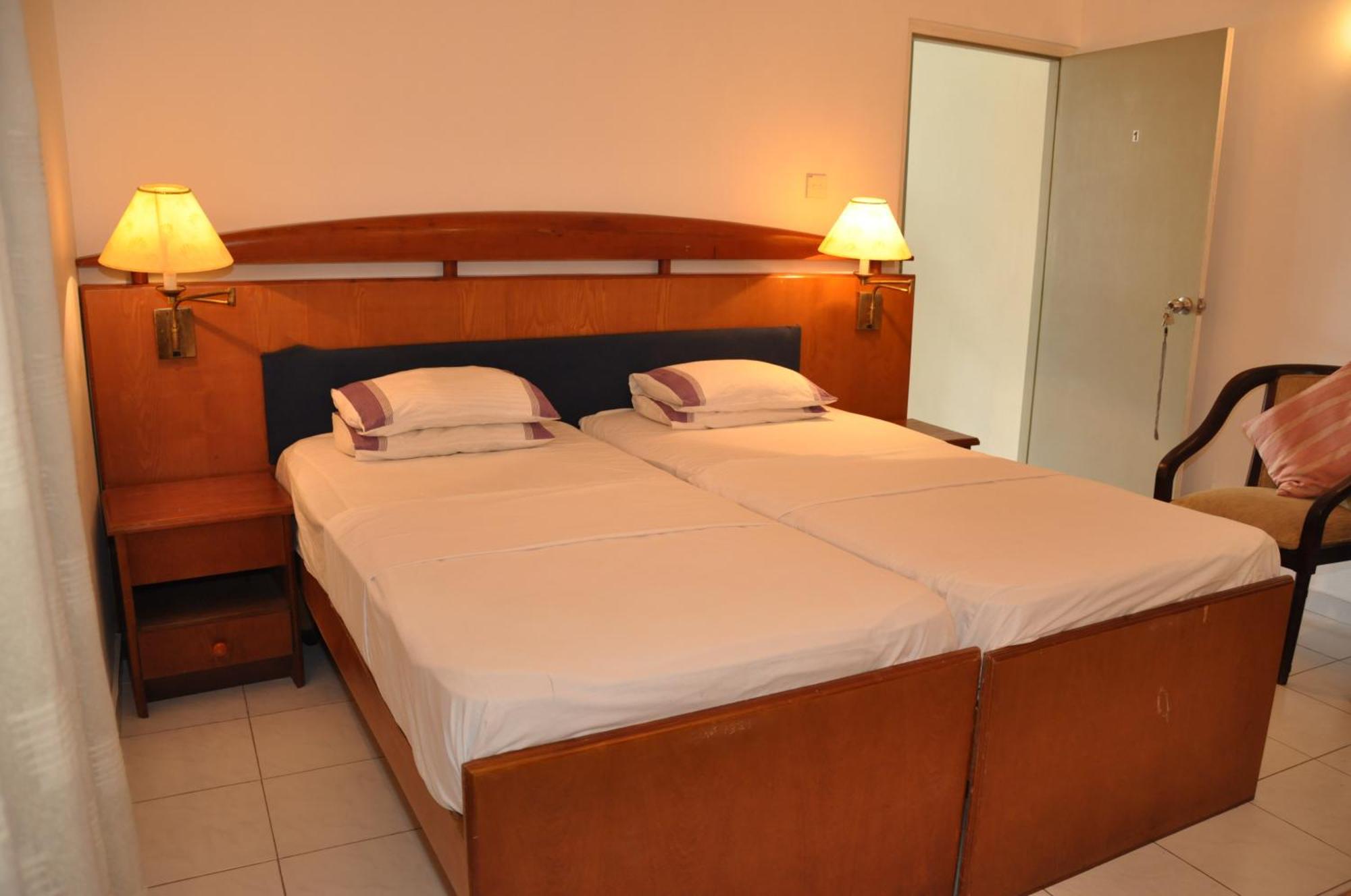 Ykd Tourist Rest Hikkaduwa Hotel Ngoại thất bức ảnh